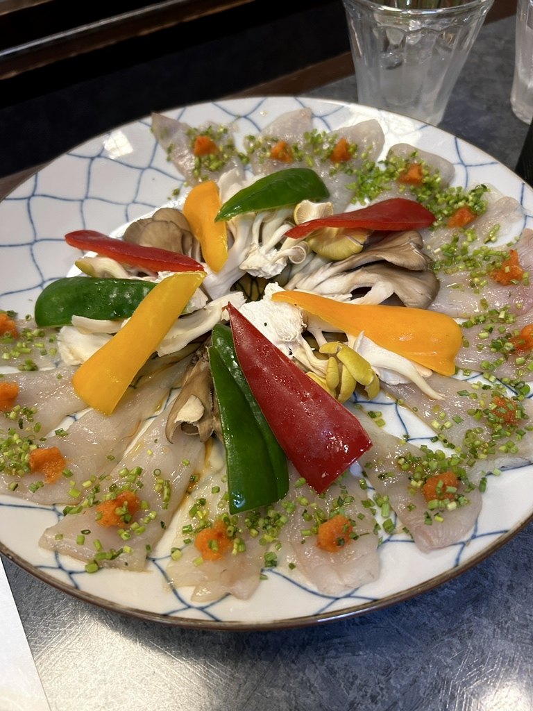 季節の白身魚の薄造り
